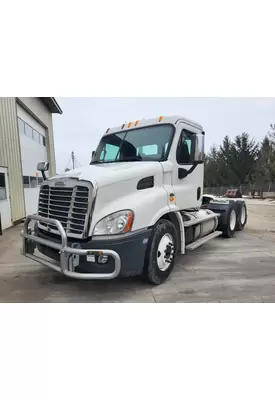 FREIGHTLINER CASCADIA 113 WHOLE TRUCK FOR RESALE