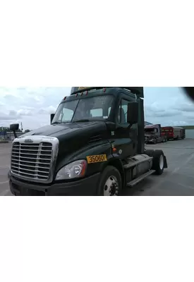 FREIGHTLINER CASCADIA 113 WHOLE TRUCK FOR RESALE