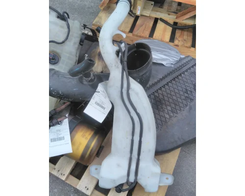 FREIGHTLINER CASCADIA 113 WINDSHIELD WASHER RESERVOIR