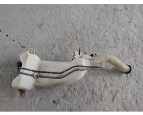 FREIGHTLINER CASCADIA 113 WINDSHIELD WASHER RESERVOIR