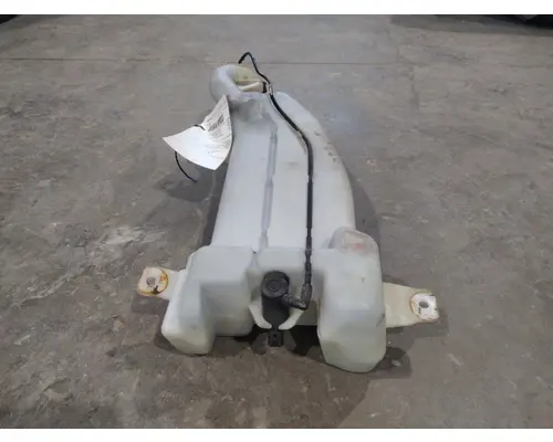 FREIGHTLINER CASCADIA 113 WINDSHIELD WASHER RESERVOIR