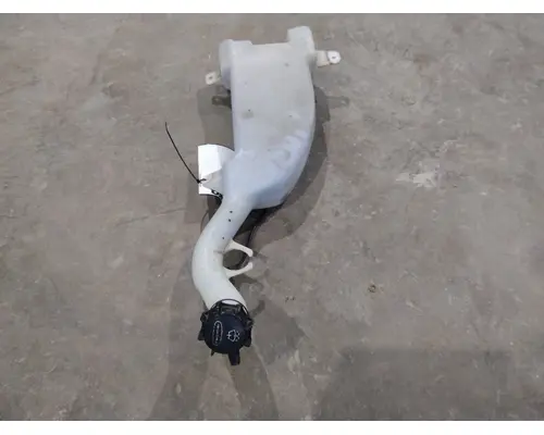FREIGHTLINER CASCADIA 113 WINDSHIELD WASHER RESERVOIR