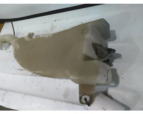 FREIGHTLINER CASCADIA 113 WINDSHIELD WASHER RESERVOIR
