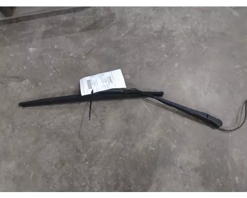 FREIGHTLINER CASCADIA 113 WINDSHIELD WIPER ARM