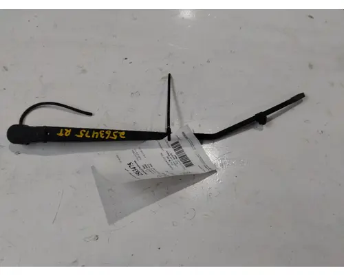 FREIGHTLINER CASCADIA 113 WINDSHIELD WIPER ARM