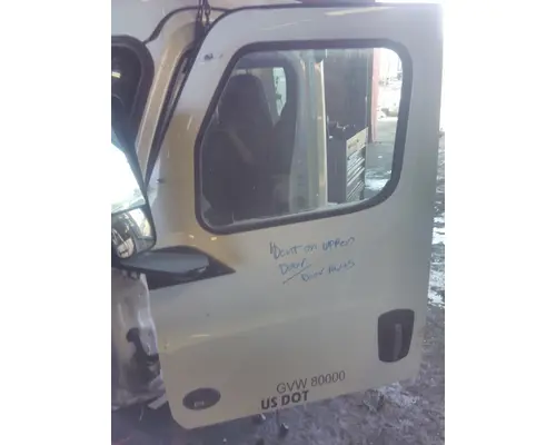 FREIGHTLINER CASCADIA 116-126 DOOR ASSEMBLY, FRONT
