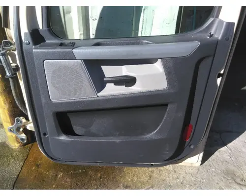 FREIGHTLINER CASCADIA 116-126 DOOR ASSEMBLY, FRONT