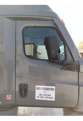 FREIGHTLINER CASCADIA 116-126 DOOR ASSEMBLY, FRONT
