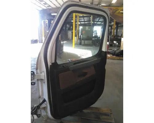 FREIGHTLINER CASCADIA 116-126 DOOR ASSEMBLY, FRONT