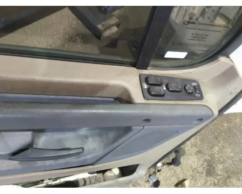 FREIGHTLINER CASCADIA 116-126 DOOR ASSEMBLY, FRONT