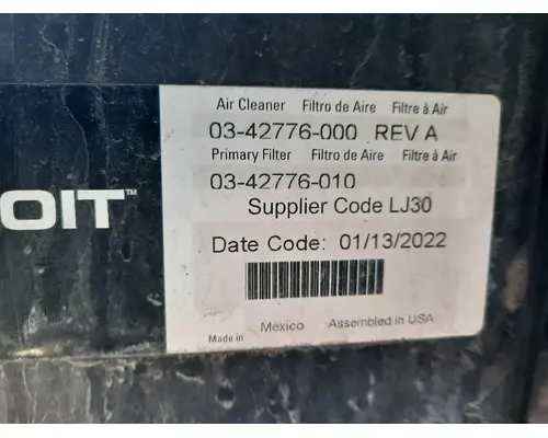 FREIGHTLINER CASCADIA 116 AIR CLEANER