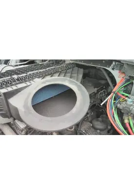 FREIGHTLINER CASCADIA 116 AIR CLEANER