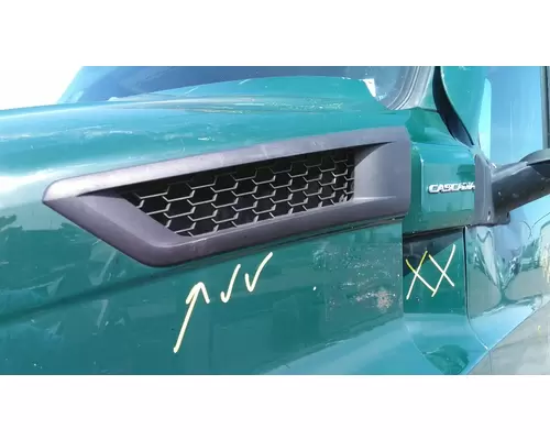 FREIGHTLINER CASCADIA 116 AIR INTAKE LOUVERCOVER