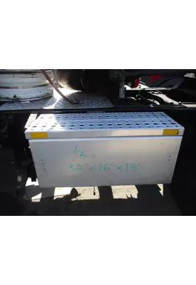 FREIGHTLINER CASCADIA 116 BATTERY BOX