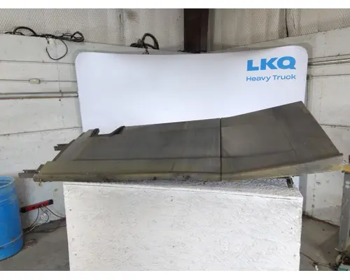 FREIGHTLINER CASCADIA 116 CAB SKIRTSIDE FAIRING