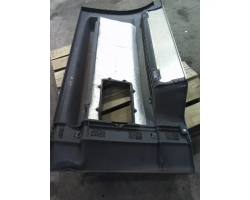 FREIGHTLINER CASCADIA 116 CAB SKIRTSIDE FAIRING