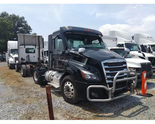 FREIGHTLINER CASCADIA 116 CAB