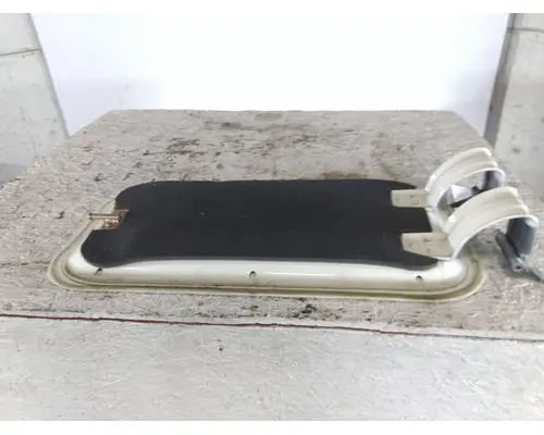 FREIGHTLINER CASCADIA 116 DOOR, COMPARTMENT