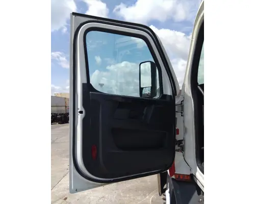 FREIGHTLINER CASCADIA 116 DOOR ASSEMBLY, FRONT
