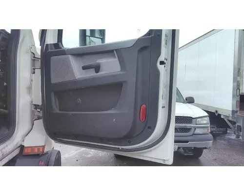 FREIGHTLINER CASCADIA 116 DOOR ASSEMBLY, FRONT