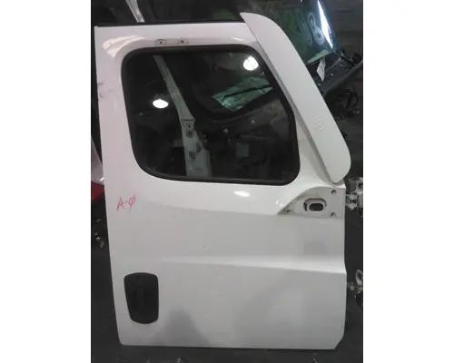 FREIGHTLINER CASCADIA 116 DOOR ASSEMBLY, FRONT