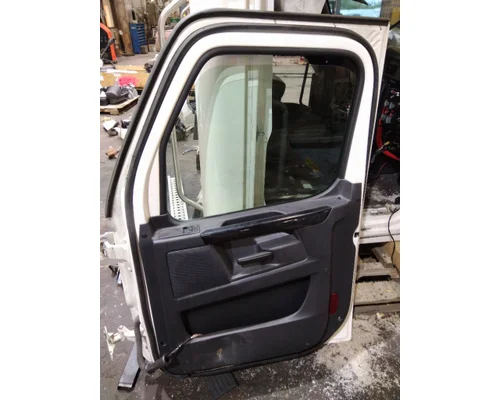 FREIGHTLINER CASCADIA 116 DOOR ASSEMBLY, FRONT