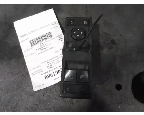 FREIGHTLINER CASCADIA 116 DOOR ELECTRICAL SWITCH