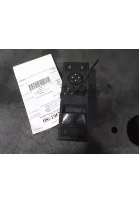 FREIGHTLINER CASCADIA 116 DOOR ELECTRICAL SWITCH