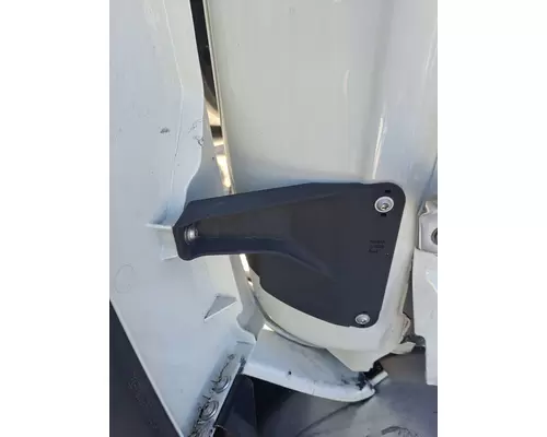 FREIGHTLINER CASCADIA 116 FAIRING BRACKETMOUNT