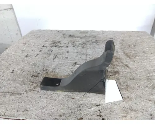 FREIGHTLINER CASCADIA 116 FAIRING BRACKETMOUNT