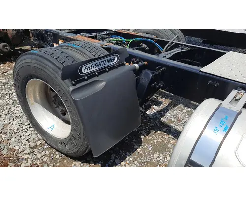 FREIGHTLINER CASCADIA 116 FENDER, QUARTERHALF REAR