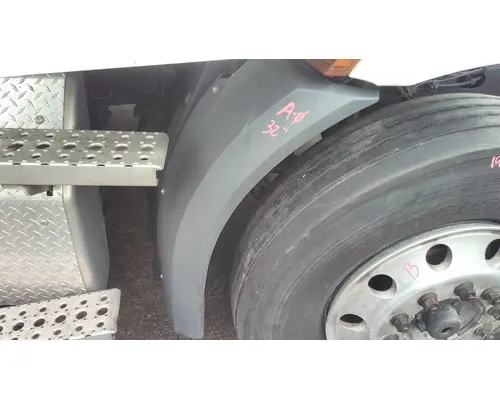 FREIGHTLINER CASCADIA 116 FENDER EXTENSION