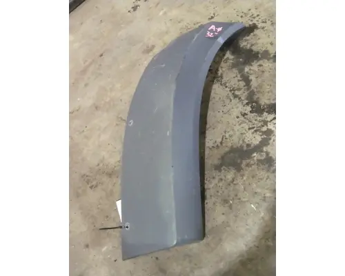 FREIGHTLINER CASCADIA 116 FENDER EXTENSION