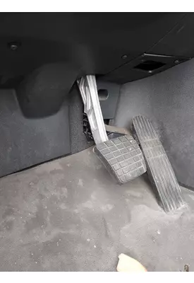 FREIGHTLINER CASCADIA 116 FOOT PEDAL