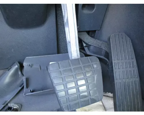 FREIGHTLINER CASCADIA 116 FOOT PEDAL