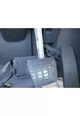 FREIGHTLINER CASCADIA 116 FOOT PEDAL