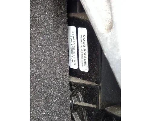 FREIGHTLINER CASCADIA 116 FOOT PEDAL