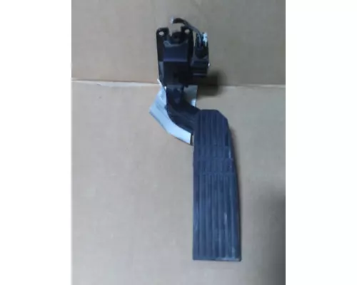 FREIGHTLINER CASCADIA 116 FOOT PEDAL