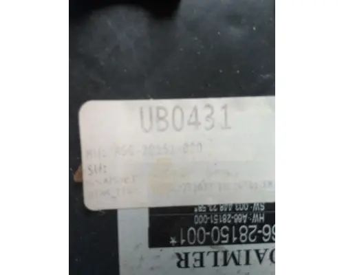 FREIGHTLINER CASCADIA 116 FUSE BOX