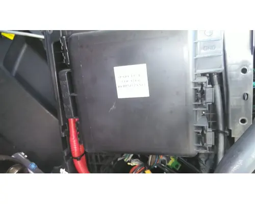 FREIGHTLINER CASCADIA 116 FUSE BOX