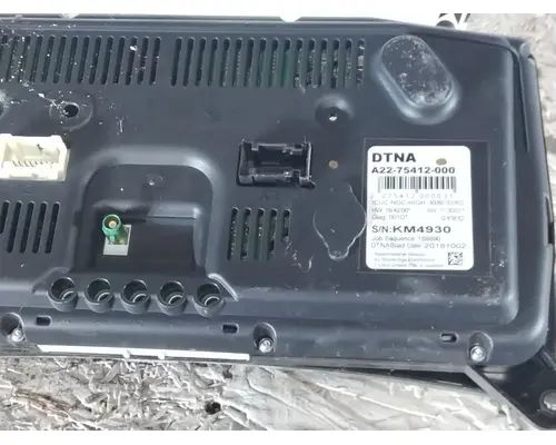 FREIGHTLINER CASCADIA 116 GAUGE CLUSTER