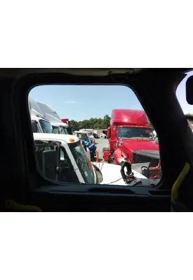 FREIGHTLINER CASCADIA 116 GLASS, DOOR, FRONT