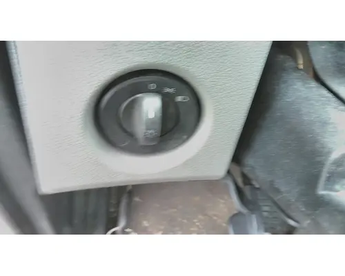 FREIGHTLINER CASCADIA 116 HEADLAMP SWITCH