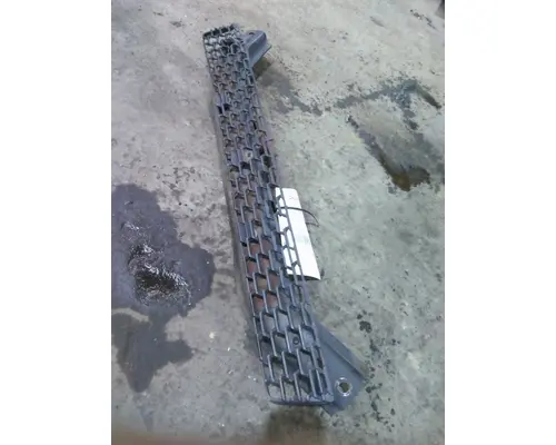 FREIGHTLINER CASCADIA 116 HOOD BRACKET