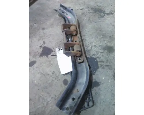 FREIGHTLINER CASCADIA 116 HOOD BRACKET