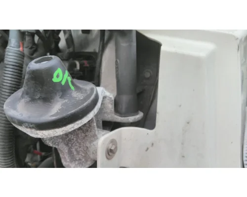 FREIGHTLINER CASCADIA 116 HOOD BRACKET