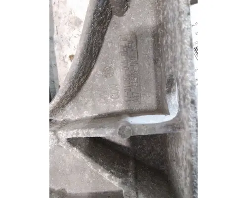 FREIGHTLINER CASCADIA 116 HOOD BRACKET
