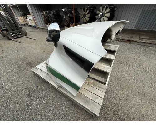 FREIGHTLINER CASCADIA 116 Hood