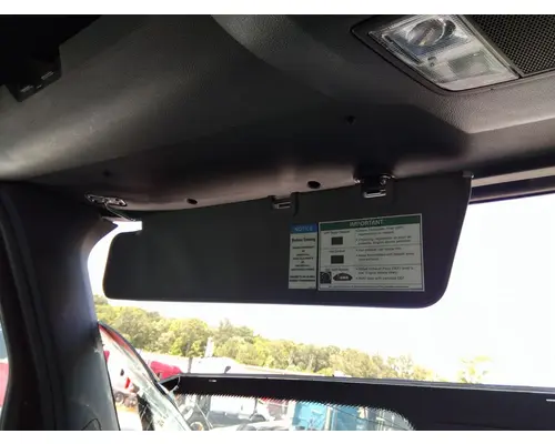 FREIGHTLINER CASCADIA 116 INTERIOR SUN VISOR
