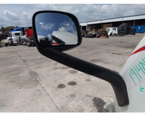 FREIGHTLINER CASCADIA 116 MIRROR ASSEMBLY FENDER/HOOD